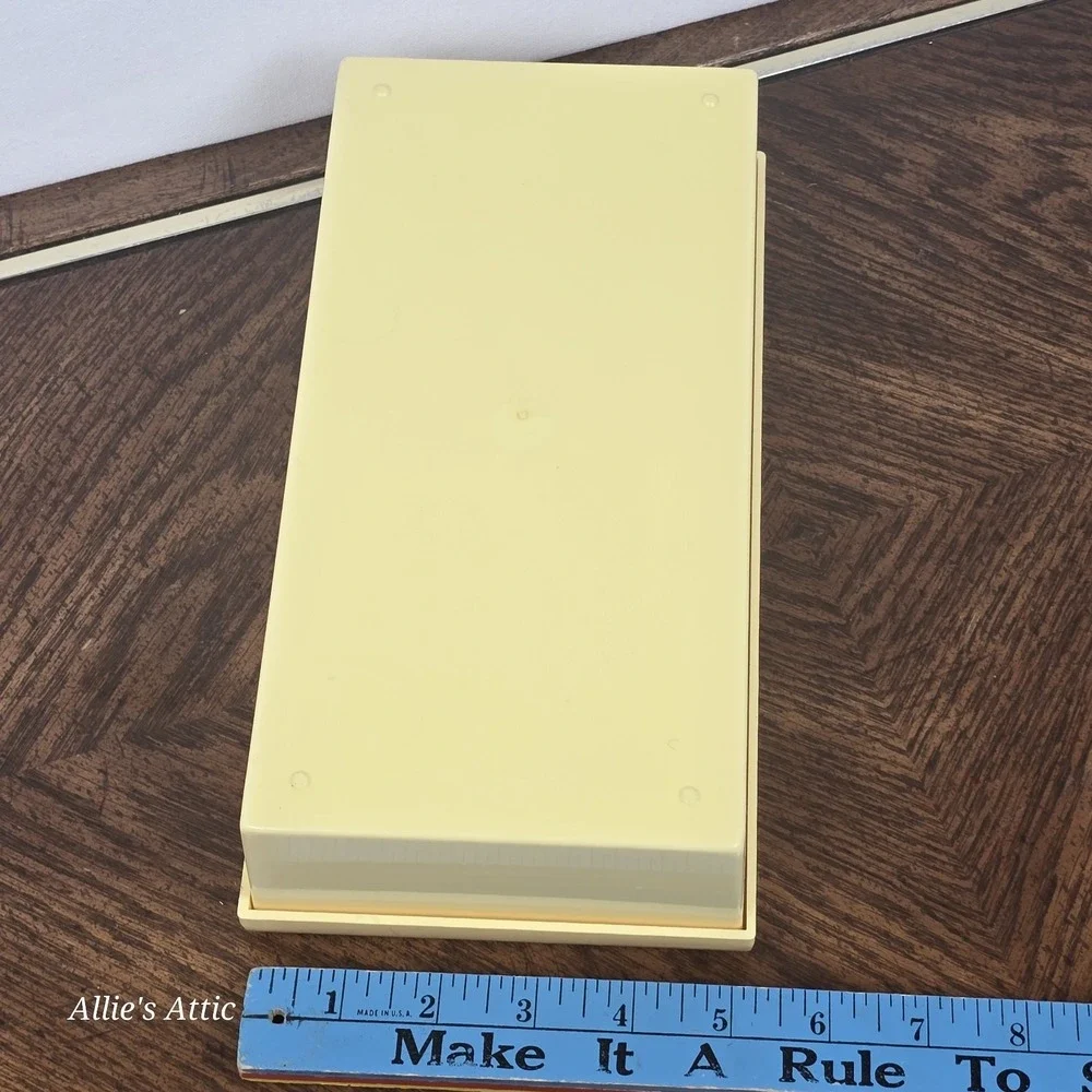 Tissue Box Holder Yellow Floral Flower MCM Retro Cover Plastic Vintage Large 10